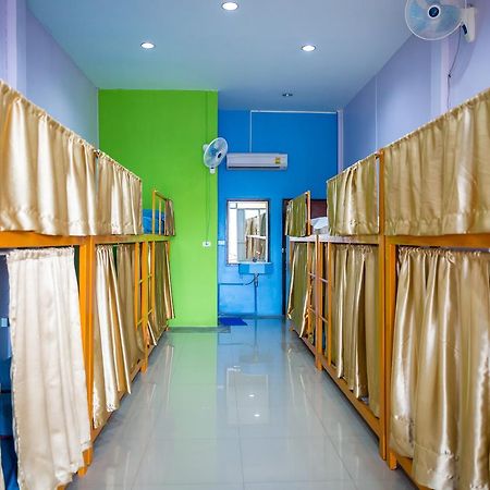 Railway Hostel (Adults Only) Chumphon Exterior photo